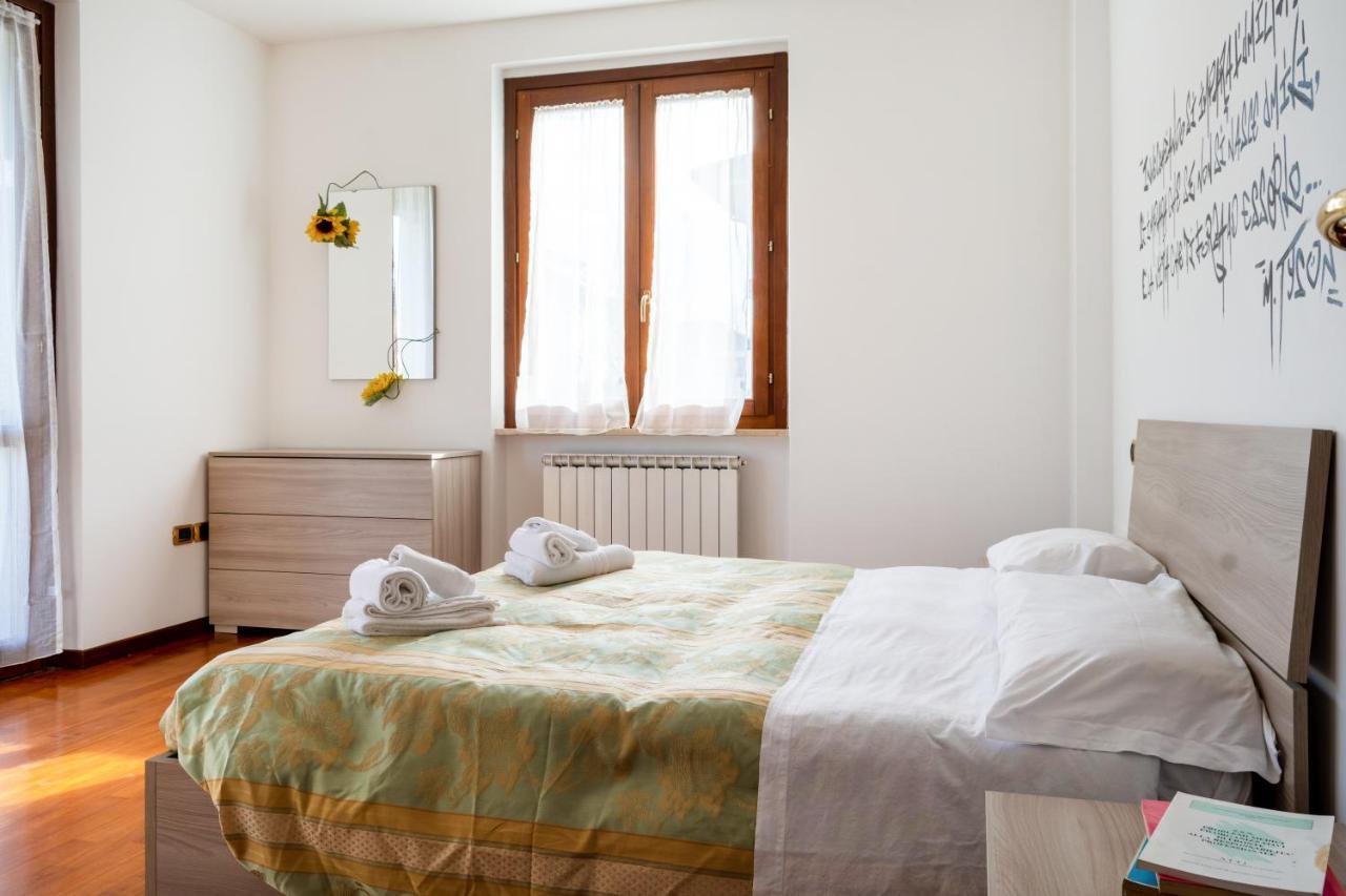 Casa Del Giardino Bright Apartment Bastia Umbra Luaran gambar