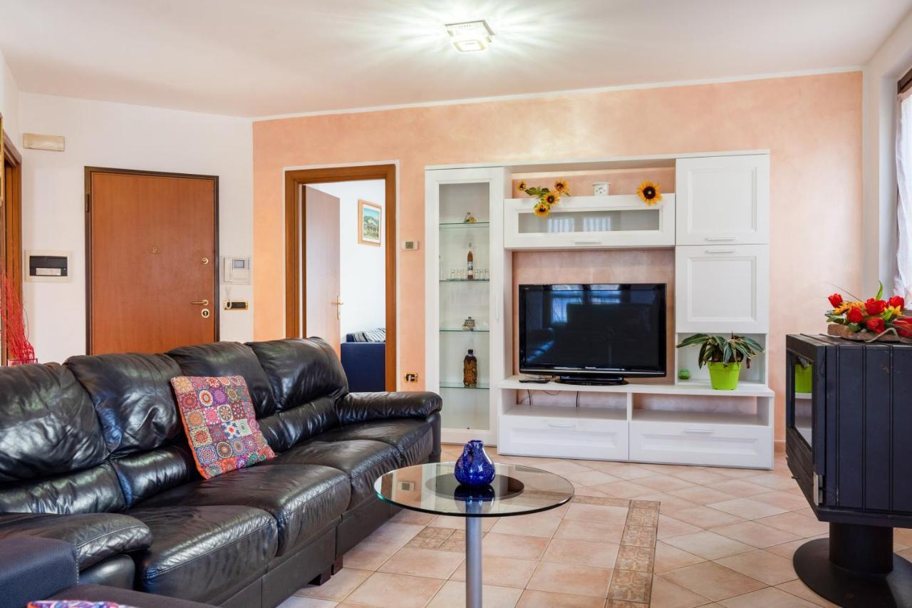 Casa Del Giardino Bright Apartment Bastia Umbra Luaran gambar